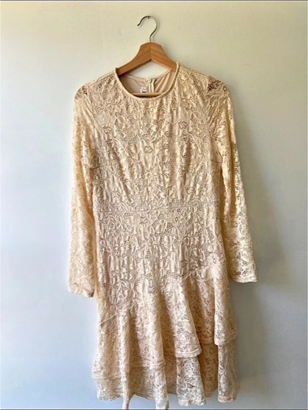 Long Sleeve Lace Dress in Cream Like New